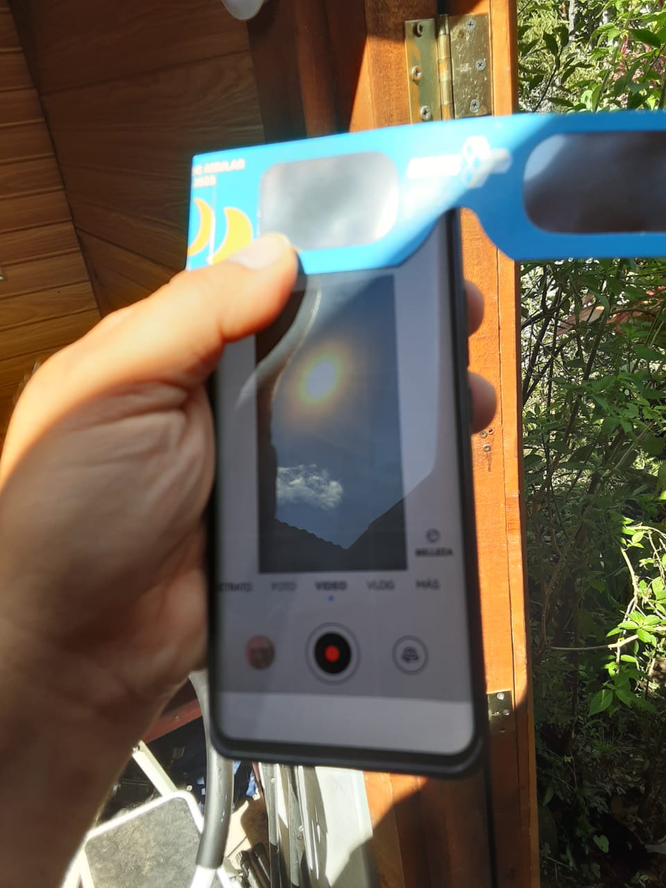 móvil con filtro para toma de Sol