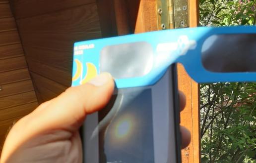 Cómo tomar foto del Eclipse Solar con celular y filtro